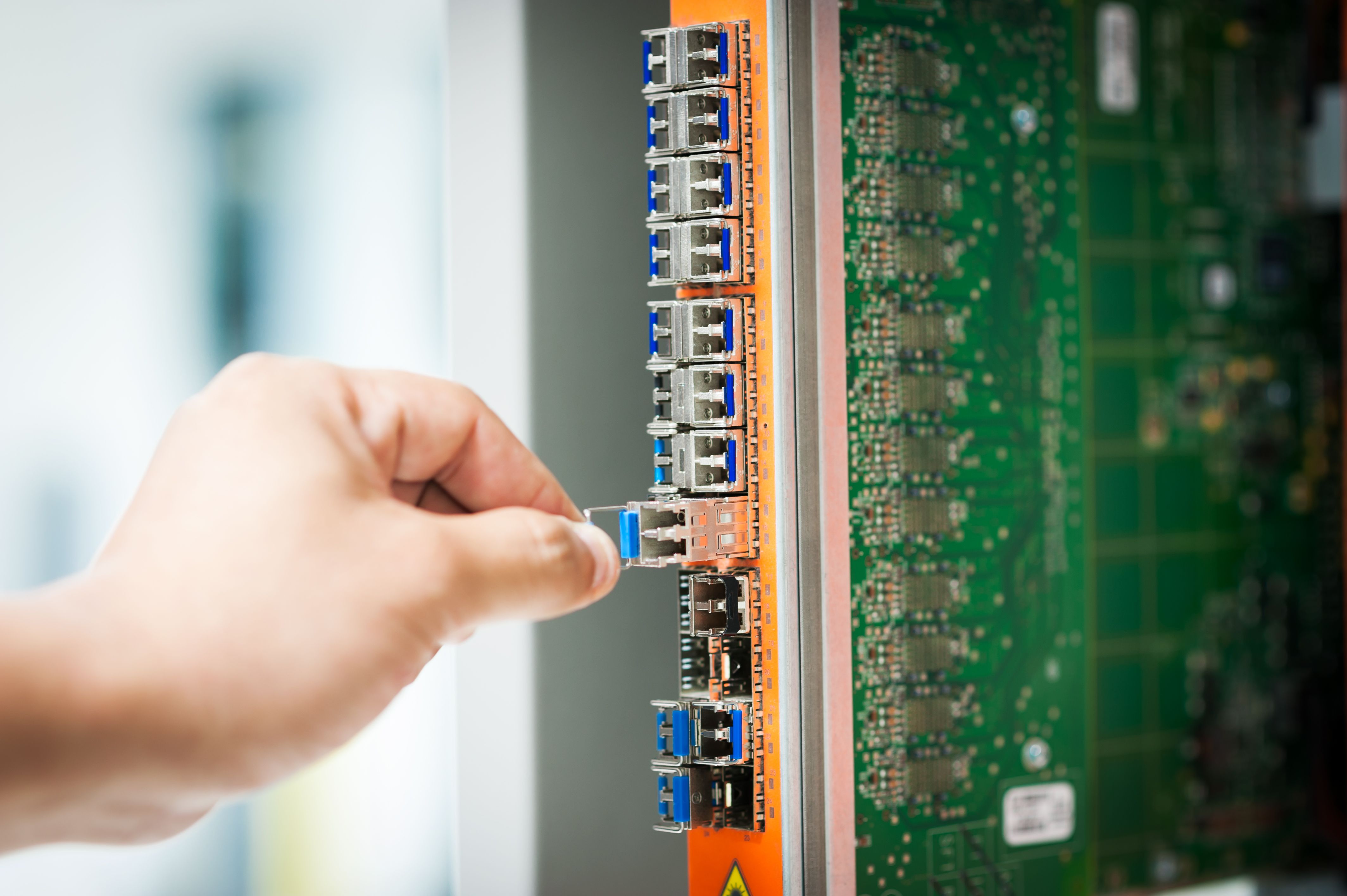 Fibre-optic network hardware